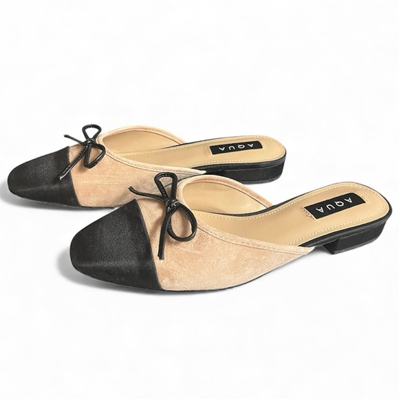 Aqua Shoes - Aqua Romi Women's Black and Cream Suede Mules